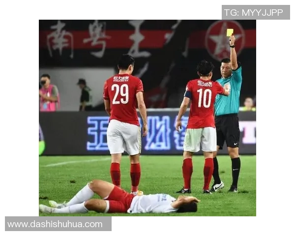 足球界脾气最爆的球星盘点 哪些球员曾因暴脾气被罚下或遭禁赛